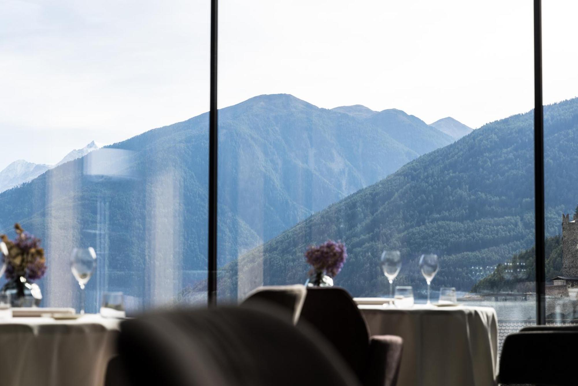Hotel Weisses Kreuz بورغسيو المظهر الخارجي الصورة