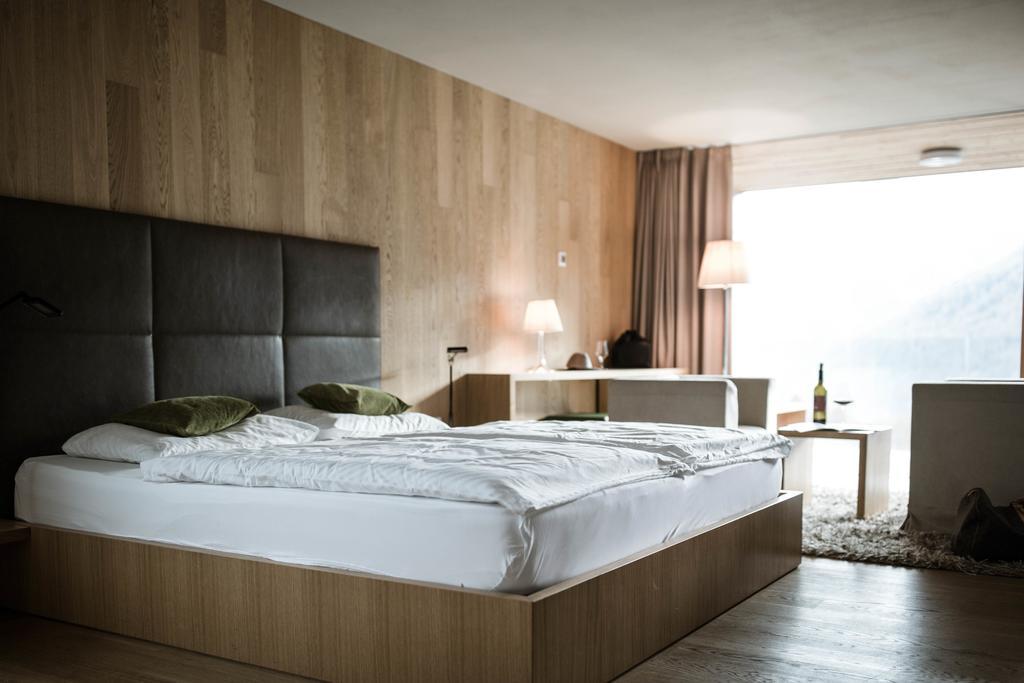 Hotel Weisses Kreuz بورغسيو المظهر الخارجي الصورة